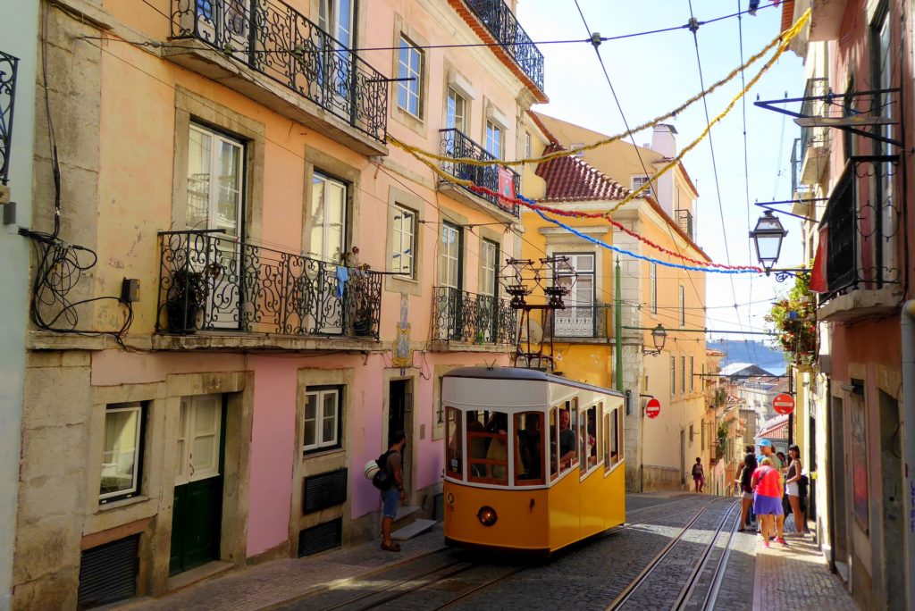 лиссабон старый город