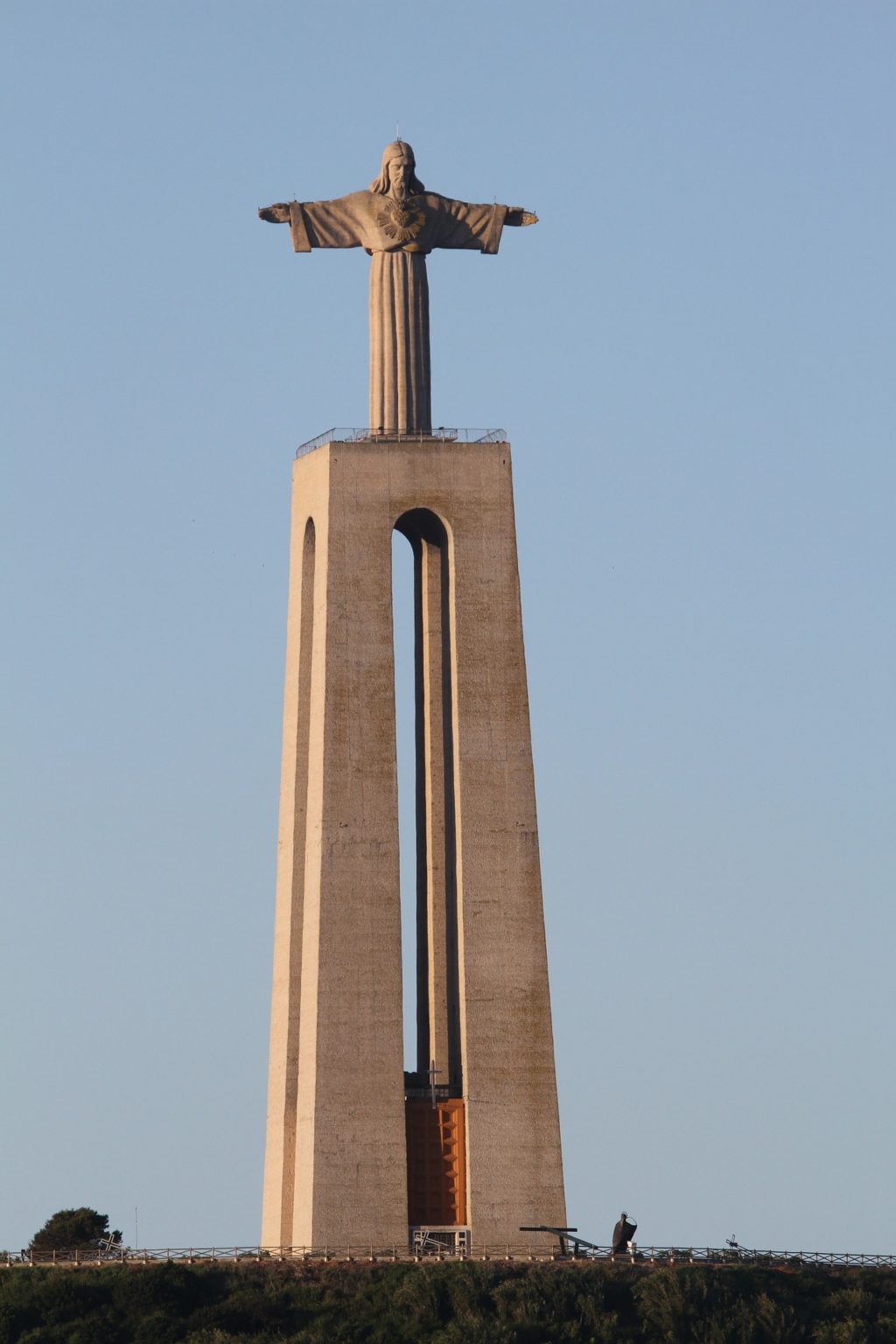 статуя христа в лиссабоне